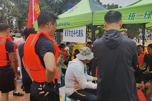 曼晚：曼联20岁前锋休吉尔给滕哈赫留下深刻印象，他将与球队续约